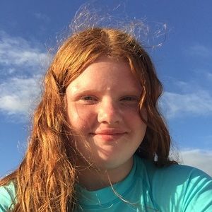 Meet your Posher, Abbey